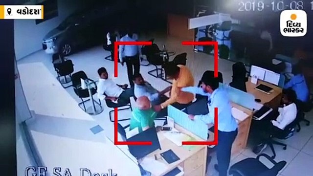 કાર પર કાળો કલર નાંખવાનો આક્ષેપ મુકીને વૃધ્ધને કાર માલિકે માર માર્યો, CCTV