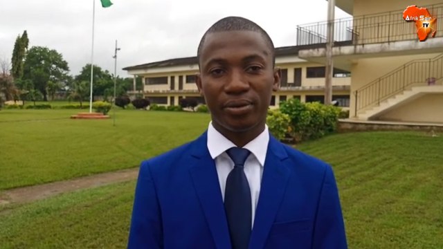 William Patrick Yao (Etudiant en journalisme) Il y a beaucoup de fausses informations qui circulent sur Facebook