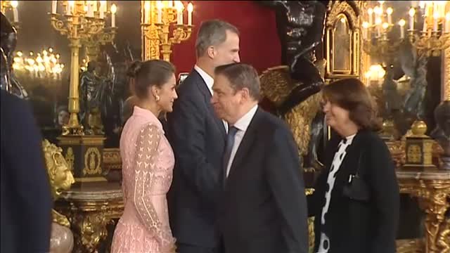 Recepción de los reyes en el Palacio Real con motivo de la celebración de la Fiesta Nacional