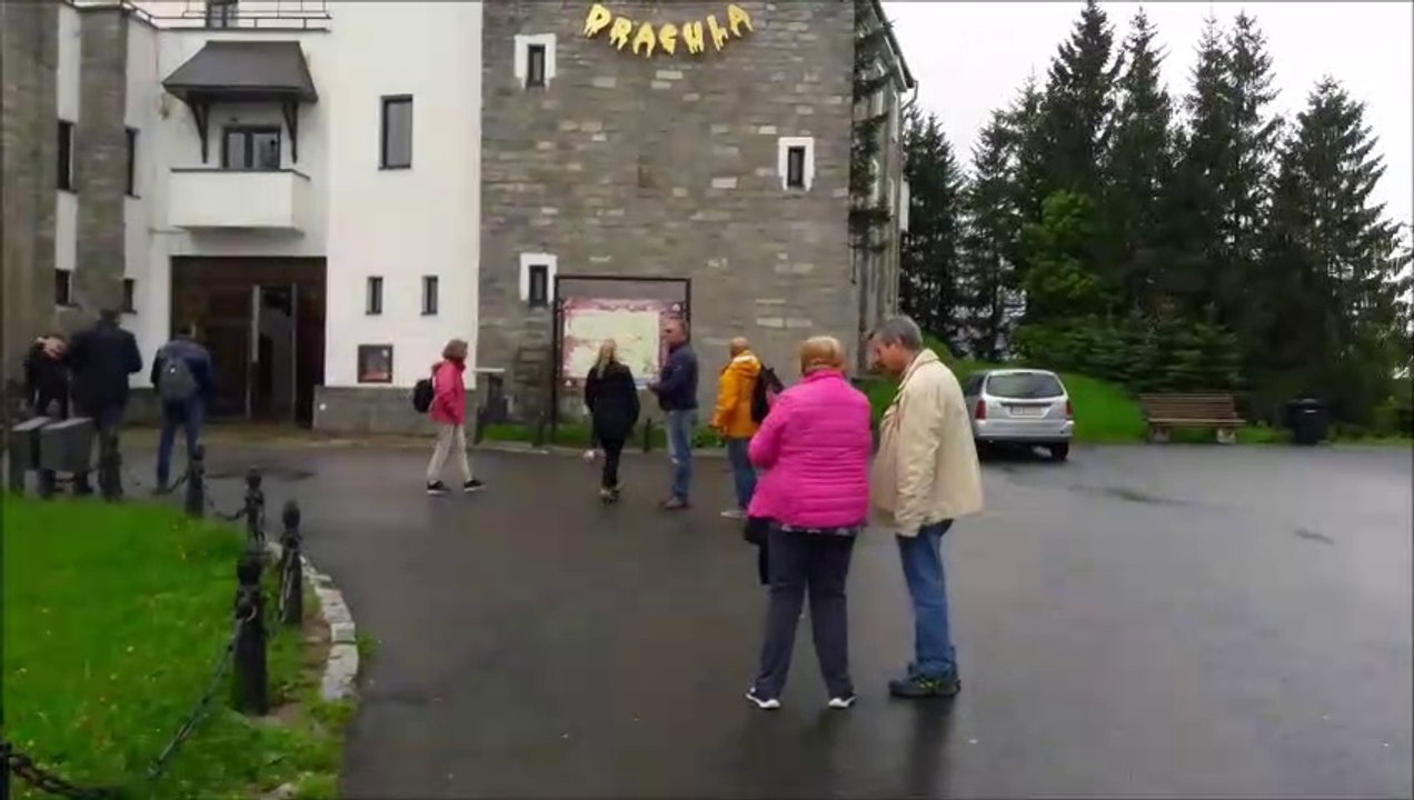 HOTEL DRÁCULA, PASSO DO BORGO, MONTANHAS BARGAU, ROMÊNIA, 2019