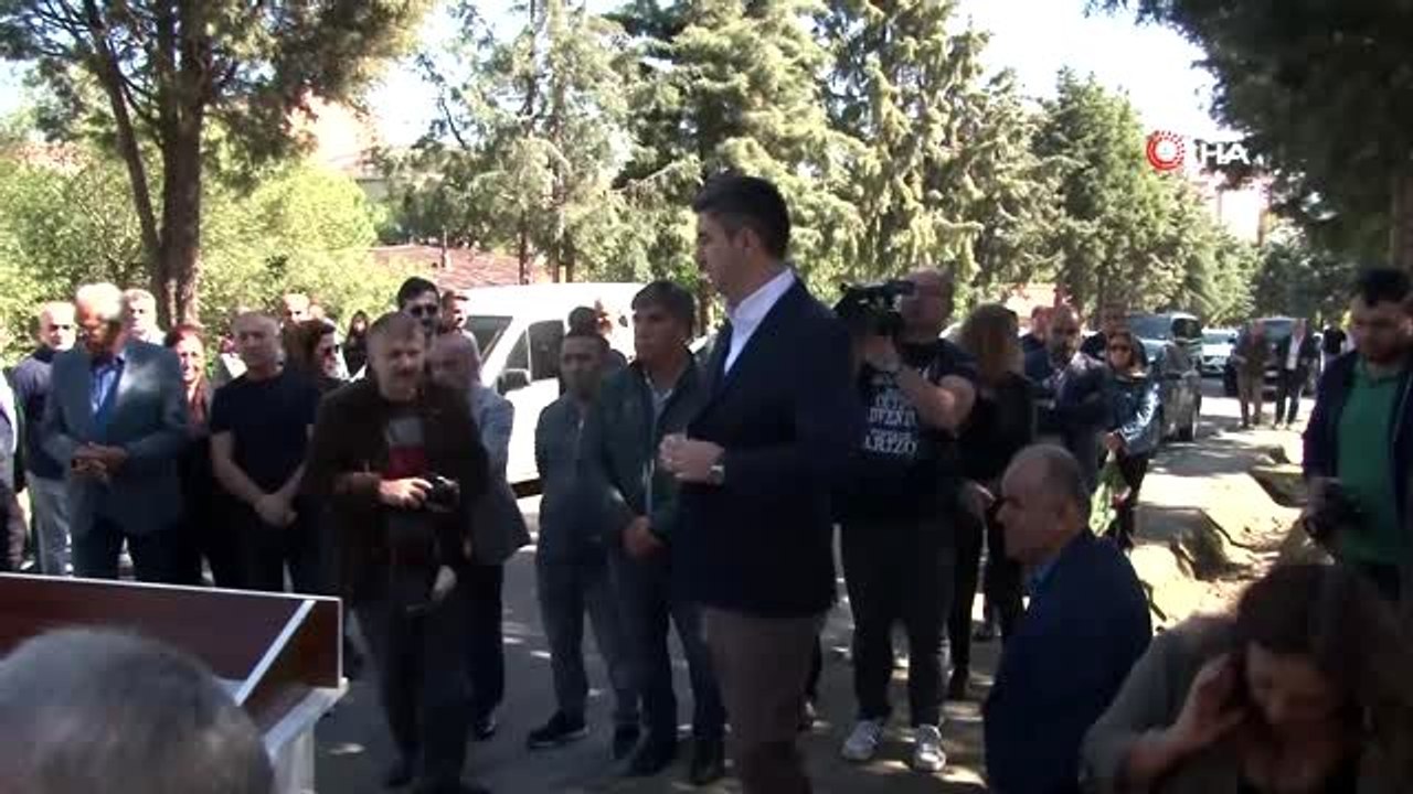Kartal Belediyesi eski Park ve Bahçeler Müdürü Cemal Şahan mezarı başında anıldı