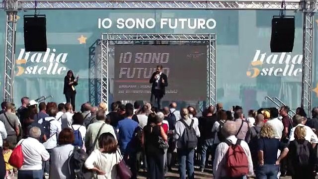 Fraccaro dalla Mostra d'Oltremare di Napoli per #Italia5Stelle (12.10.19)