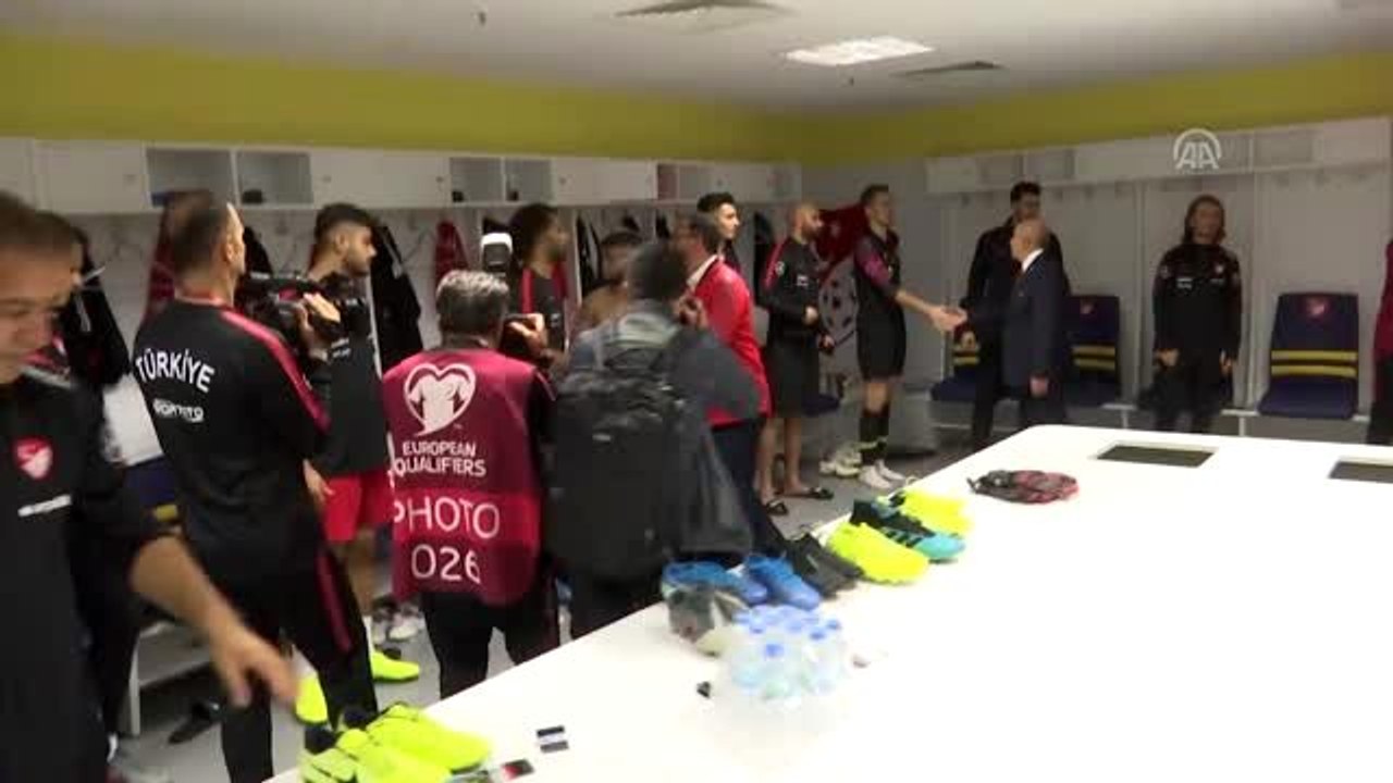 Cumhurbaşkanı Erdoğan, A Milli Futbol Takımı'nı tebrik etti