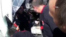 Bingöl'de yolcu taşıyan midibüs devrildi: 29 yaralı