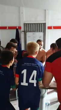 Fiesta dans le vestiaire des U15 ! Victoire 3-1 contre Sucé sur Erdre !