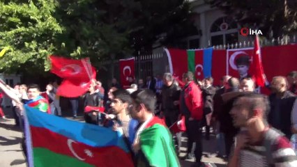 - Macaristan’daki Türkler’den YPG/PKK yandaşlarına tepki