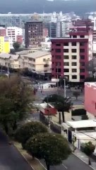 Manifestantes incendian Teleamazonas