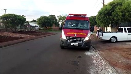Jovem fica ferido após sofrer queda de dois metros de altura
