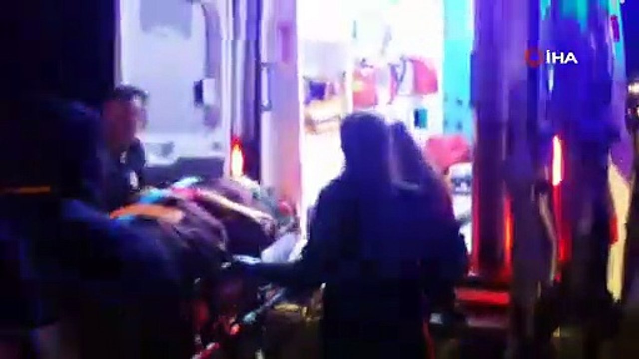 Köpeğe çarpmamak için direksiyonu kırınca kaza yaptı: 5 yaralı