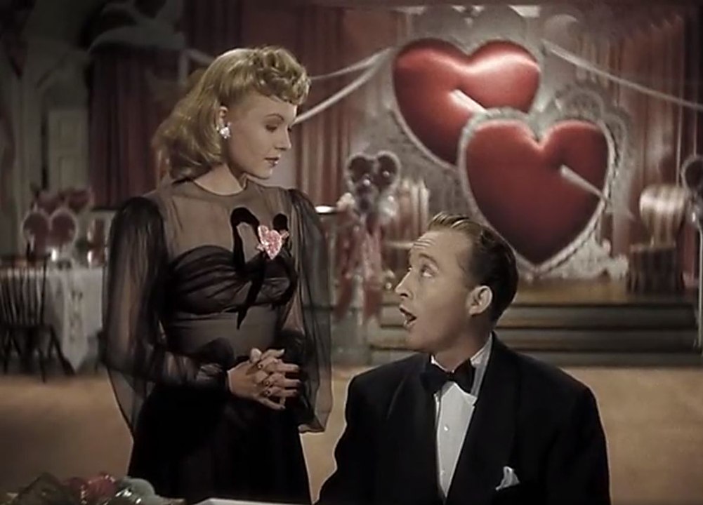 Holiday Inn Movie (1942) - Bing Crosby, Fred Astaire, Marjorie Reynolds ...