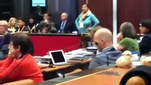 a vidéo vue plus de 2,5 millions de fois où un élu Rassemblement National s'en prend à une femme voilée en plein Conseil Régional Bourgogne-Franche-Conté et provoque un scandale