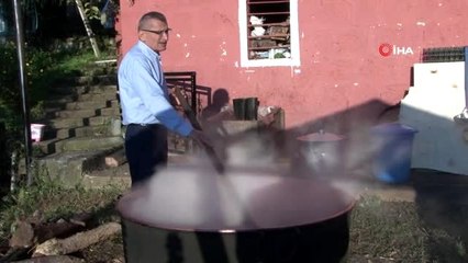 Rize'nin meşhur kokulu üzümü toplandı ve pekmez mesaisi başlandı