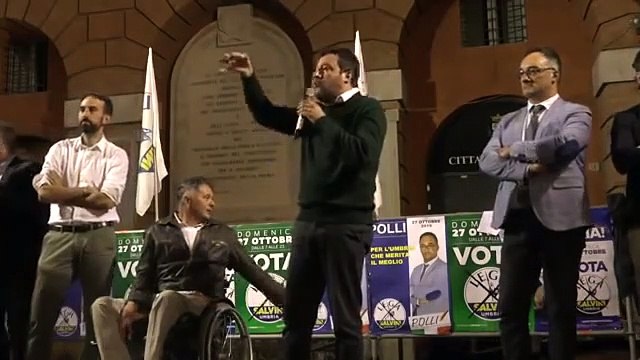 Salvini dalla piazza di Foligno (12.10.19)