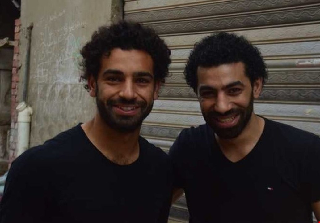 شبيه محمد صلاح يفجر مفاجأة غير متوقعة بشأن إعلانات النجم المصري
