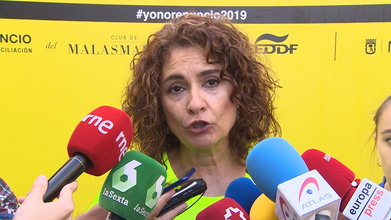 Montero condena las filtraciones de la sentencia del procès