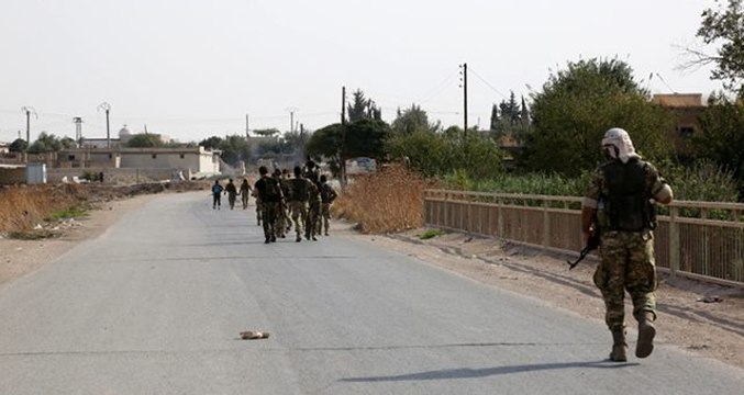 Son Dakika: Terör örgütü PKK/YPG'nin lojistik faaliyet yürüttüğü M4 karayolu kontrol altına alındı