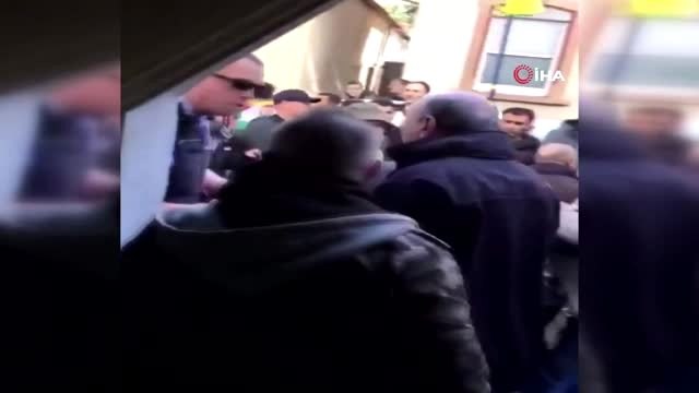 - Almanya'da PKK yanlıları Türklere saldırdı- Polise rağmen Türk derneğine saldırdılar ve iki kişi...