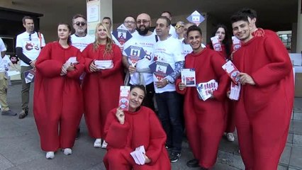 "Trombozda hareketsiz olanlar risk altında"