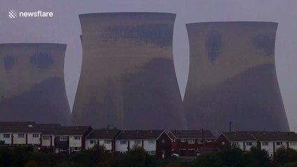 Destruction d'une centrale électrique en Angleterre !