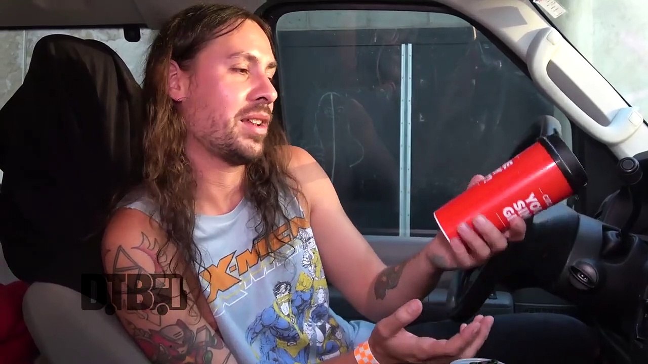 Eyes Set To Kill - BUS INVADERS Ep. 1505