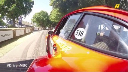 تعرف على أول ممثلة عالمية تختبر سيارة فورمولا إي.. ومستر بين "المجنون" بعالم السيارات