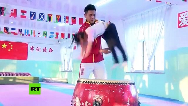 Así son los durísimos entrenamientos de los niños en una escuela de artes marciales