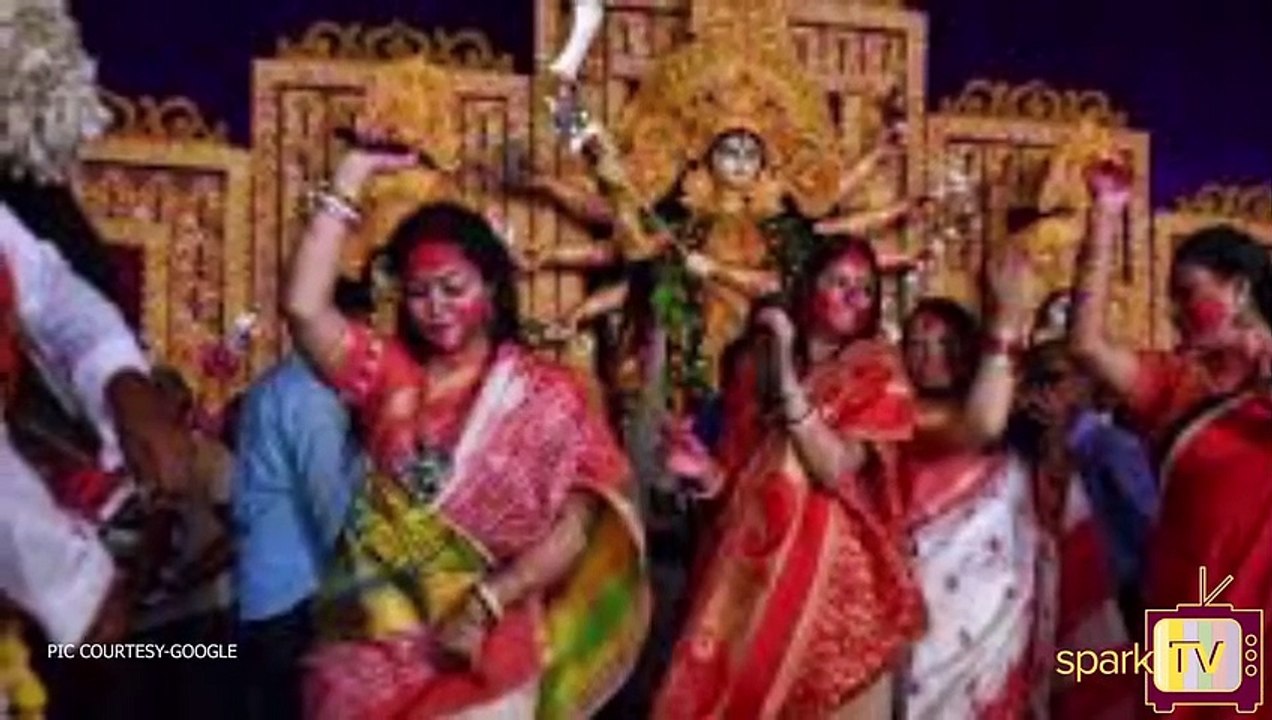 প্রথম দেখার চার ঘন্টার মধ্যে বিয়ে হল অষ্টমীতে