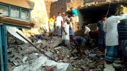 मऊ: सिलेंडर ब्लास्ट से दो मंजिला मकान ध्वस्त, 10 की मौत, कई लोग मलबे में दबे