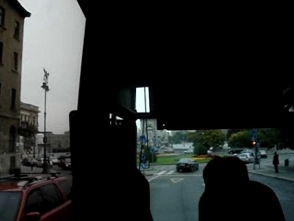 BUS DANS BUDAPEST
