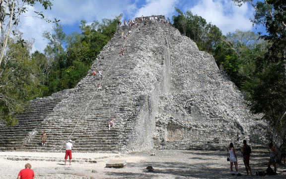 Pirámides Mayas: Nohoch Mul
