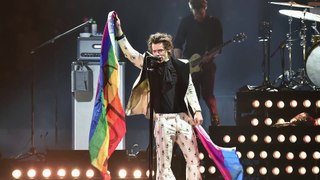 Harry Styles Drops NEW MUSIC & Returns To IG After 1 Year Hiatus!