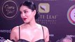 Sunny Leone shows happiness after receiving Icon of the Year in Gold Awards | FilmiBeat