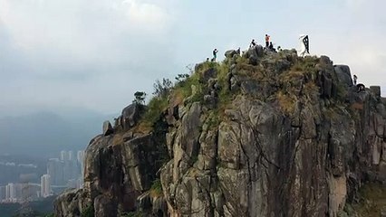 Protesters erect 'Lady Liberty' statue on Hong Kong mountain top