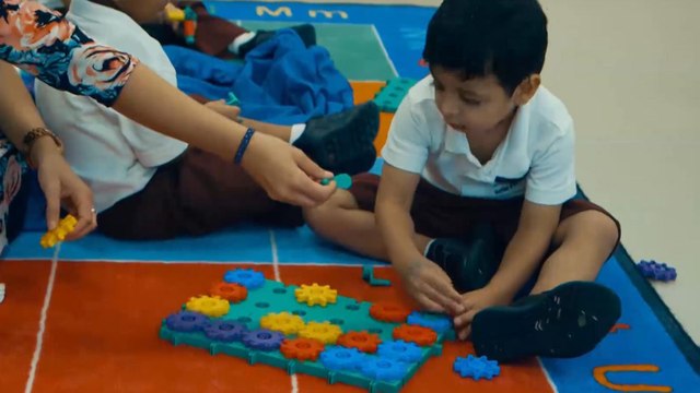 مدرسة بمنهج عالمي تعكس التراث القطري