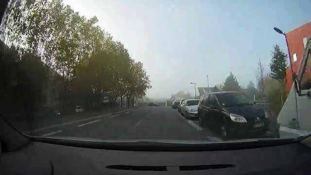 138. allure au tournant erreur boite de vitesses et feux clignotants au centre