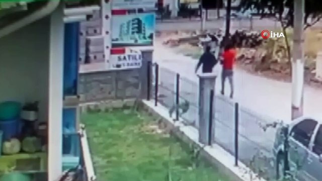 Güvenlik kamerasına yakalanan hırsızlık şüphelileri kovalamaca sonucu yakalandı