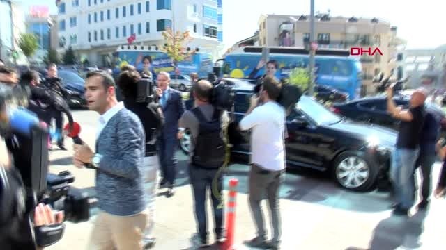 Ankara milli savunma bakanı hulusi akar, iyi parti lideri akşener'i ziyaret etti