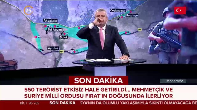 Tel Abyad'a Suriye Milli Ordusu'nun bayrağı asıldı