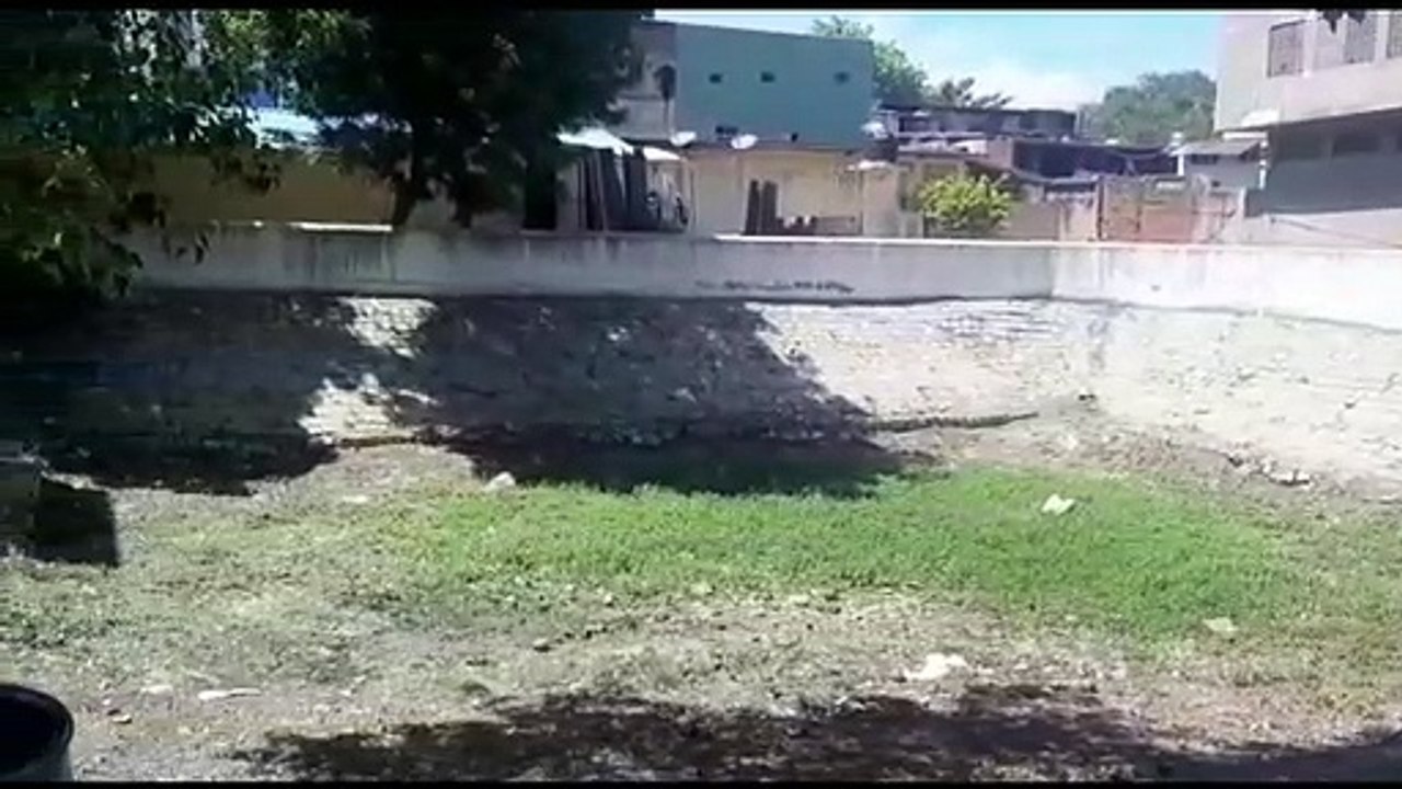 மதுபோதையில் சிறுவனை உருட்டு கட்டையால் தாக்கிய 2 பேர் கைது-வீடியோ