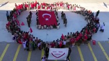 Minik öğrencilerden komando marşıyla Barış Pınarı Harekâtı’na destek