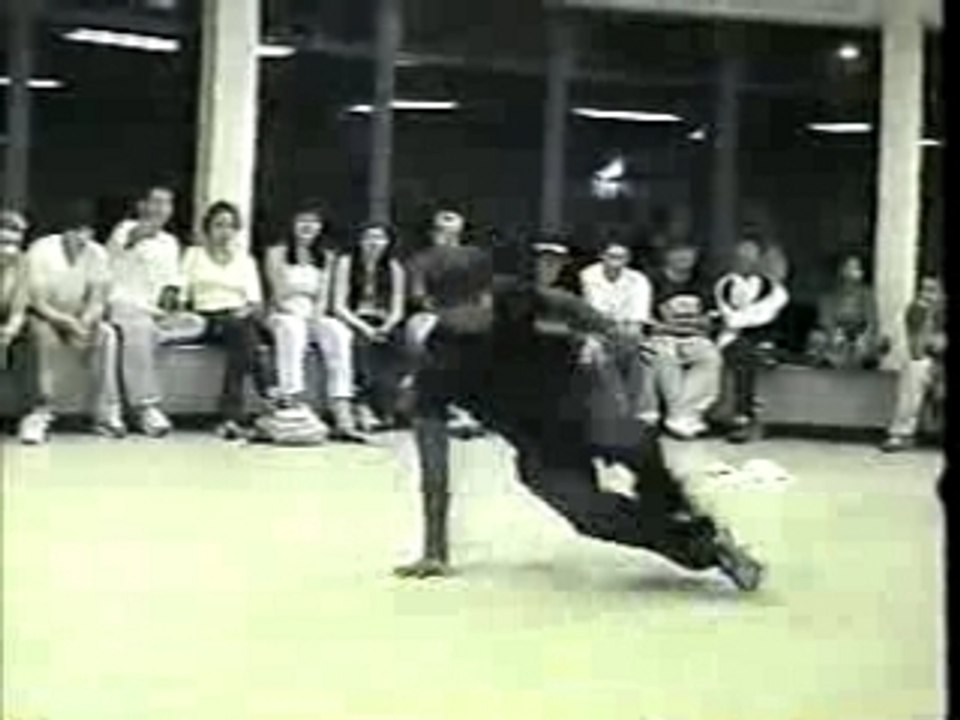 Breakdance - Hip Hop Battle
