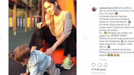 Natalia Sánchez muestra su lunes en el parque con Lía