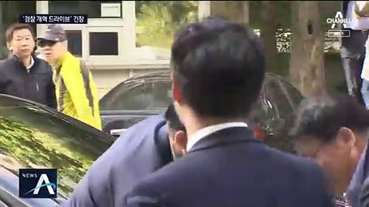 조국 사퇴로 ‘장관 차단막’ 걷혔지만…검찰 ‘긴장’