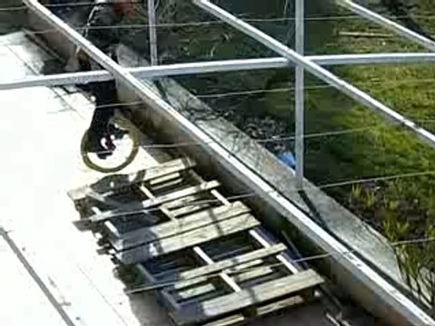 chute en monocycle d'octave