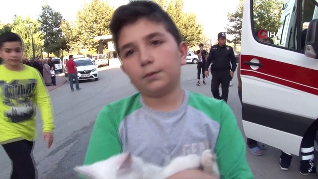 Apartmanda korkutan yangın: 7 kişi dumandan etkilendi