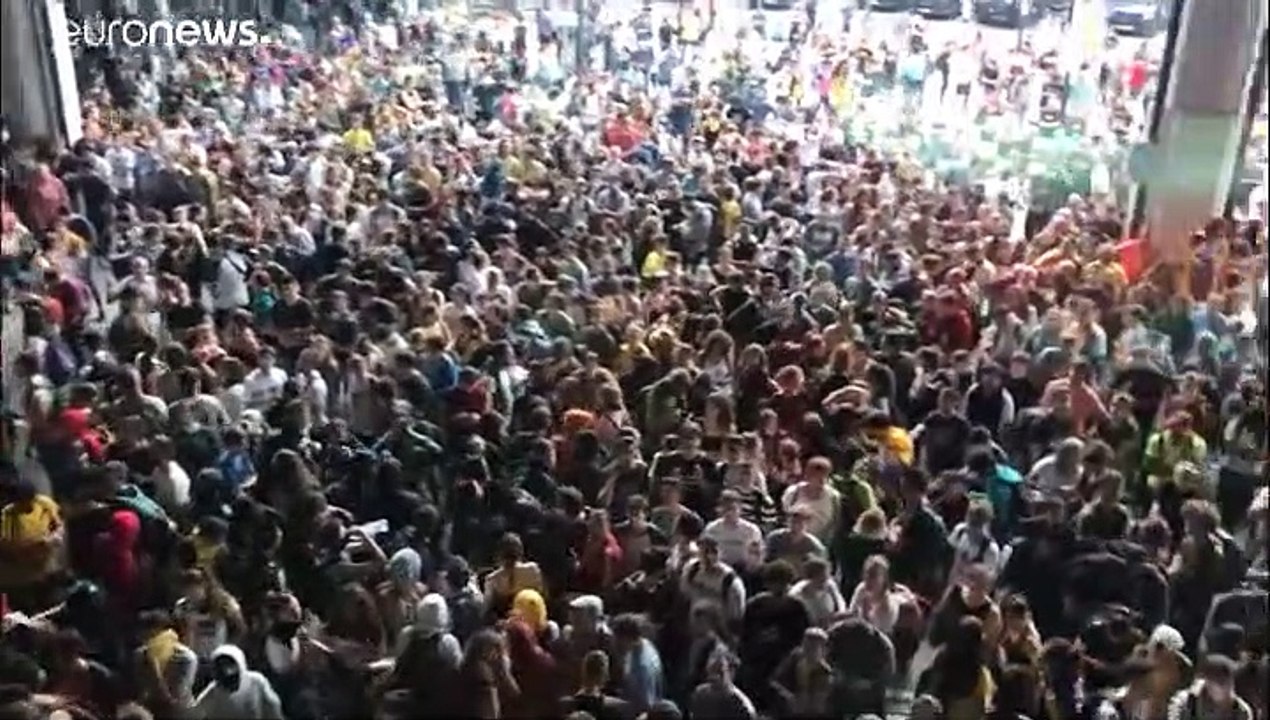 Katalonien: Mindestens 30 Verletzte bei Proteste nach Urteil