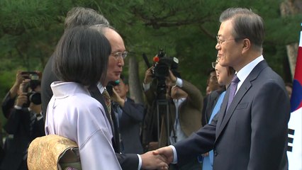 문 대통령 "항구적 평화 마지막 벽...국제사회 지지 필요" / YTN