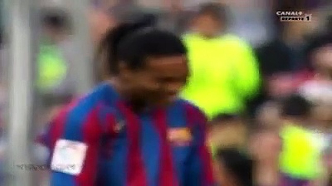 Ronaldinho x Cristiano Ronaldo  Splendid Dribbling Skills & Goals