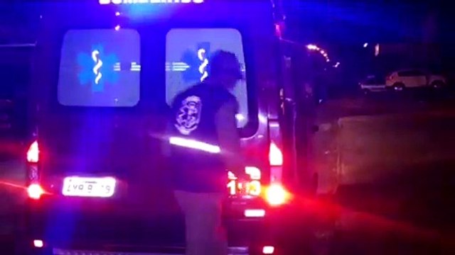 Colisão entre duas motos deixa três feridos no Bairro Santa Cruz