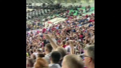 Video: Bulgaristan - İngiltere maçı Nazi selamı nedeniyle 2 kez durduruldu